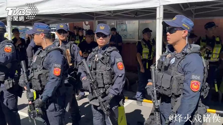 4000警力+3任元首共捍“团结”，法以之战仍出乱子