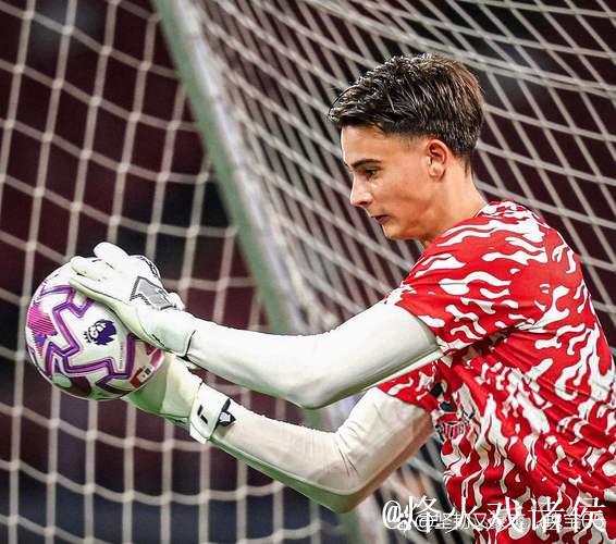 米兰跟队:阿森纳有意20岁门将托里亚尼,夏天交手三次扑点 米兰跟队:阿森纳有意20岁门将托里亚尼,夏天交手三次扑点