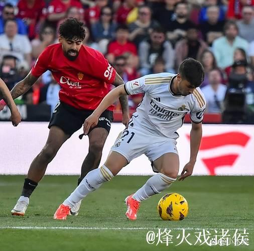 塞维利亚4-0大胜皇家奥维耶多，埃朱克、巴蒂斯塔-门迪破门